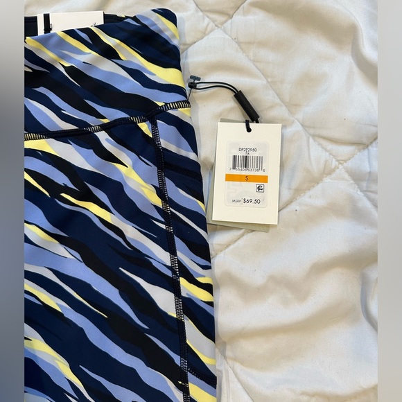 NWT- DKNY Sport 💜Brand New! Small 7/8 Yoga/Workout pants! ~ Great Stretch - Picture 2 of 7